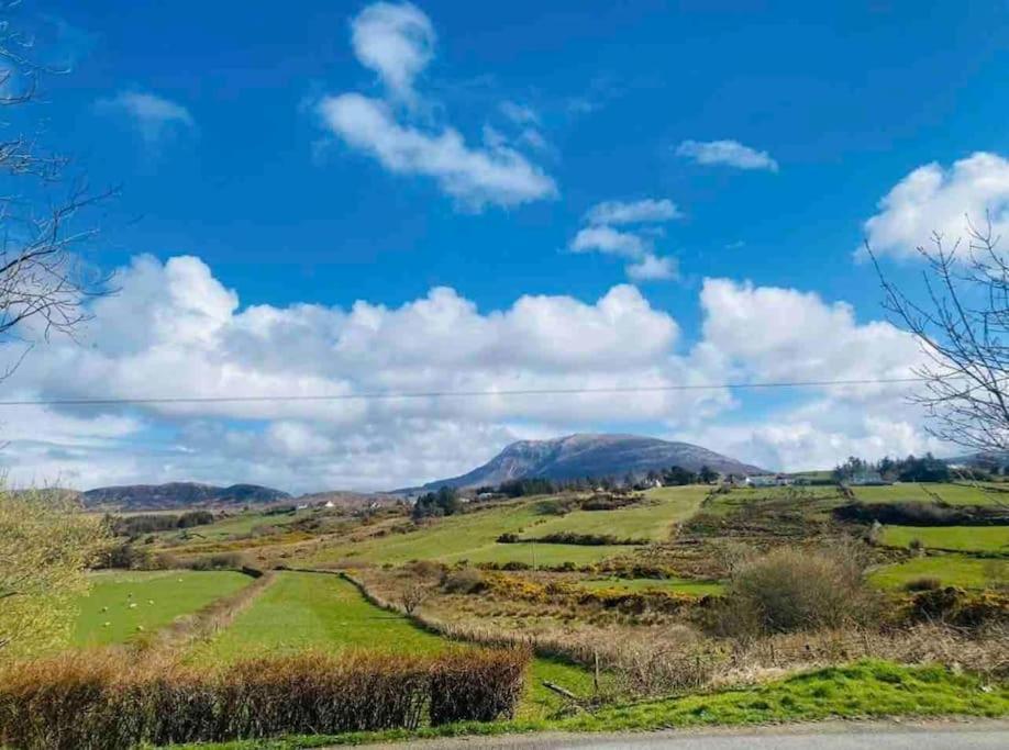 Teach Dunmore In The Heart Of Donegal Gaeltacht. Falcarragh Kültér fotó
